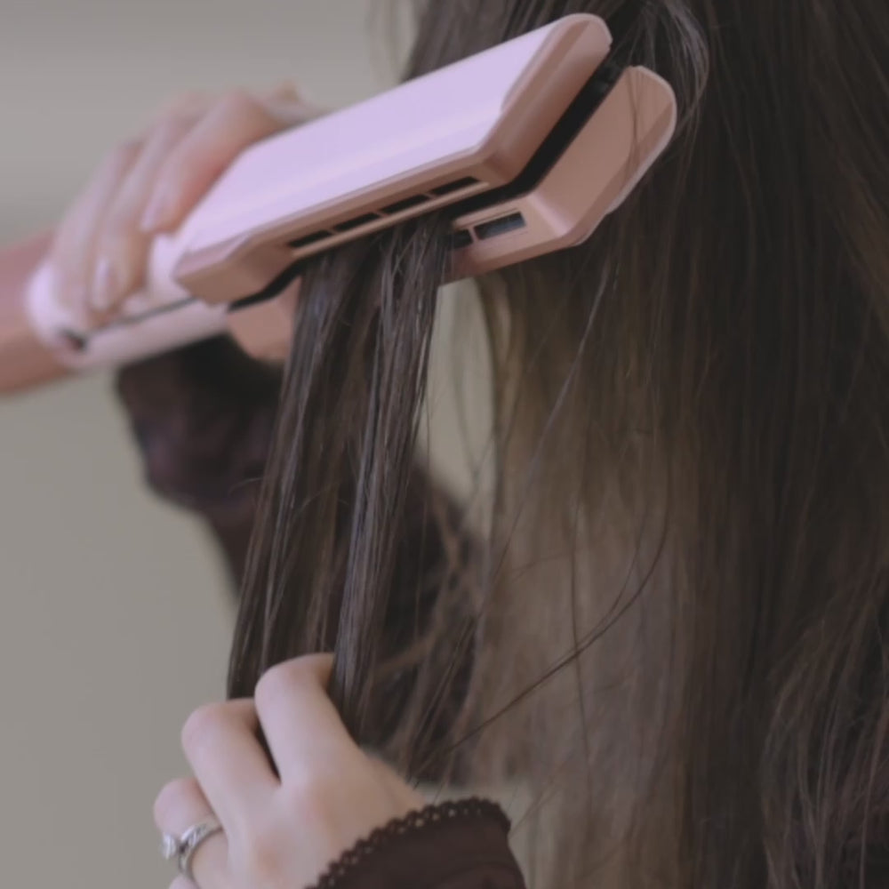
                  
                    Load and play video in Gallery viewer, See the real before and after transformation using the Bilanchi Air Straightener for shiny, smooth, frizz-free hair.
                  
                